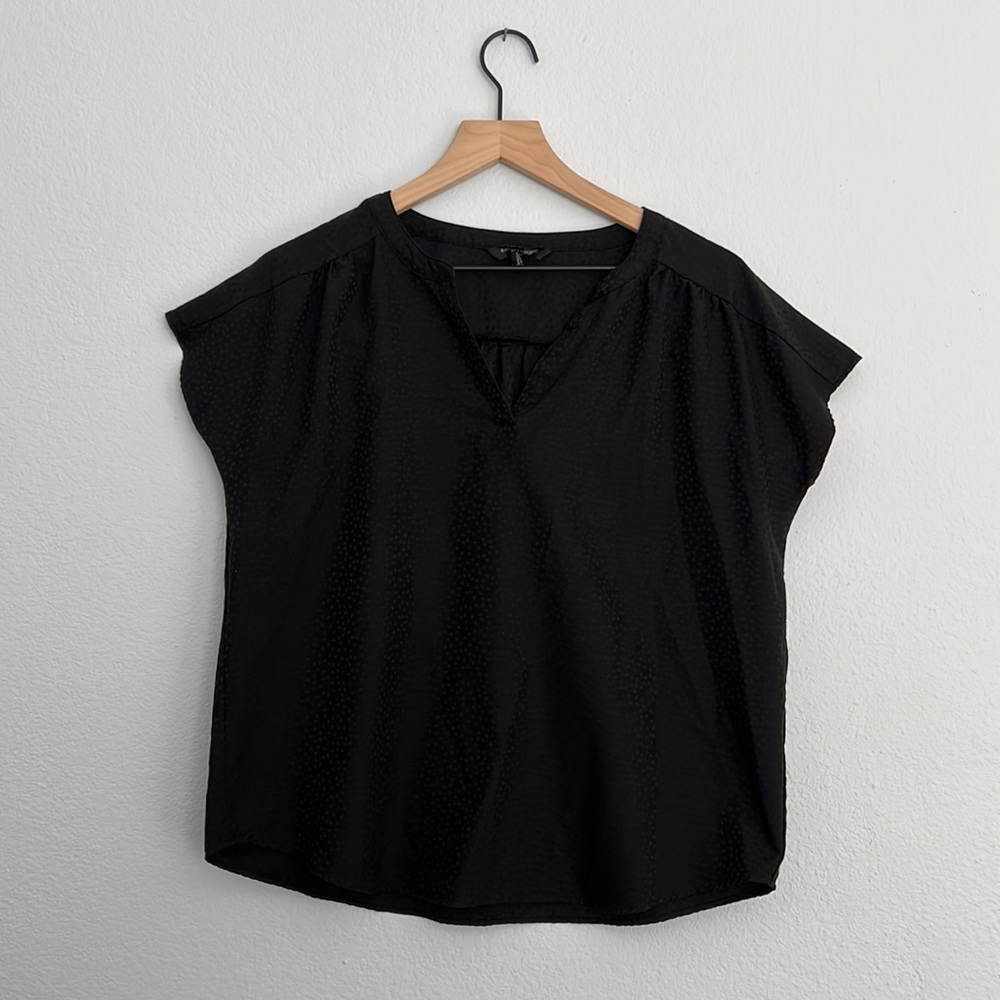 EUC, Banana Republic, Dolman Top, Size Medium, 100% Polyester